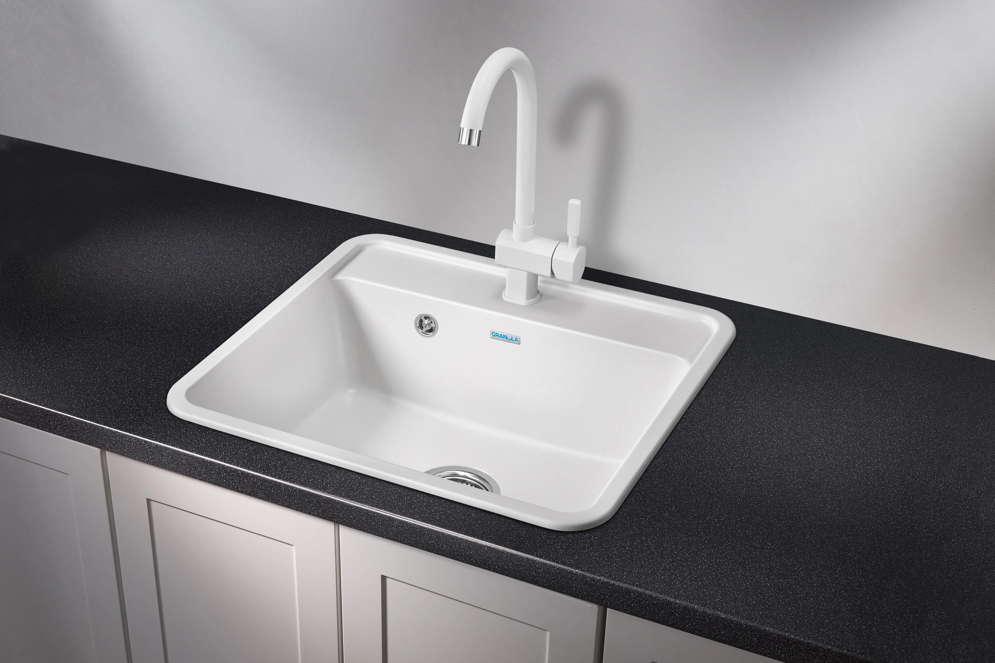 Мойка для кухни Granula Standart 5601 белый, 56х50 см, прямоугольная