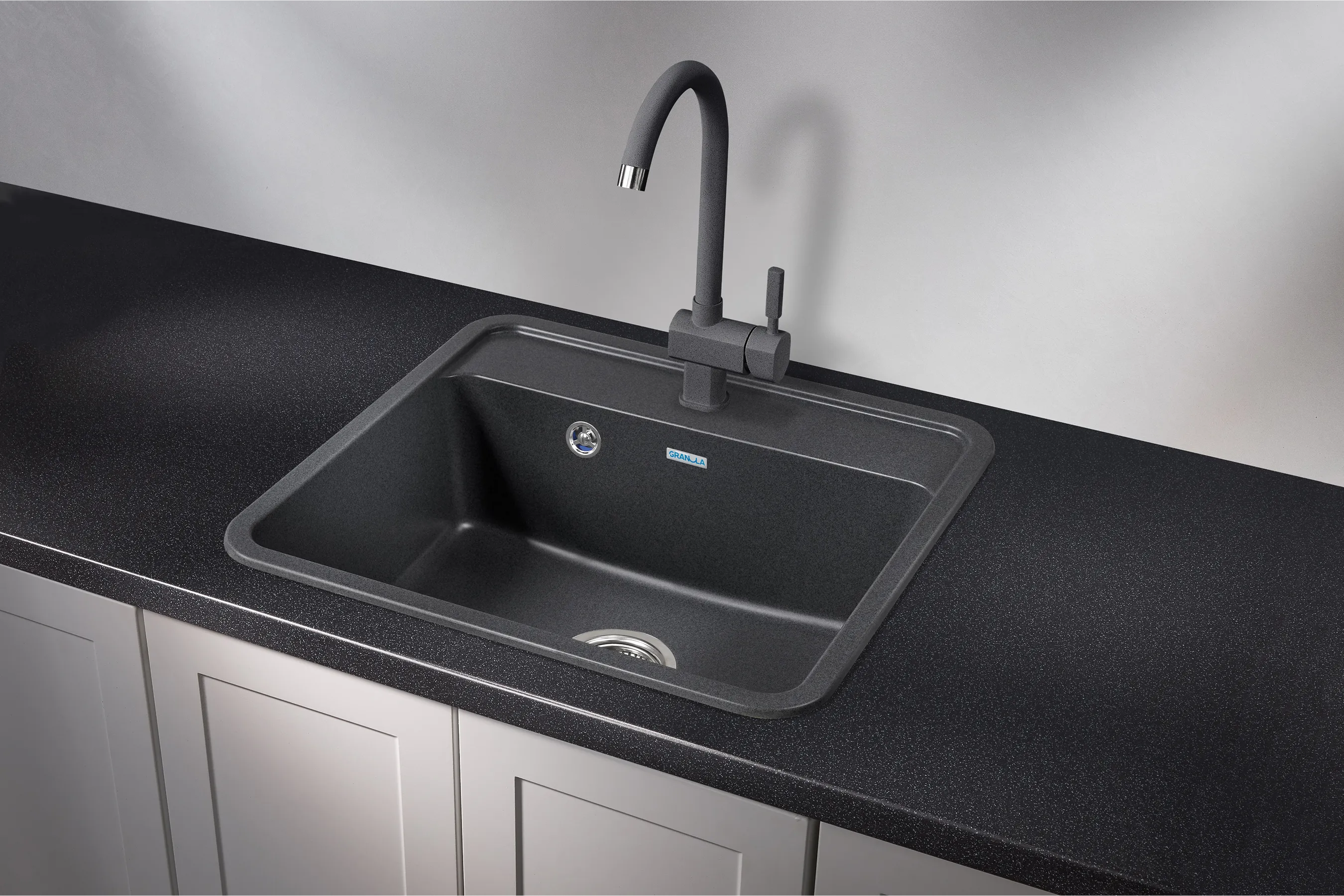 Мойка для кухни Granula Standart 5601 графит, 56х50 см, прямоугольная